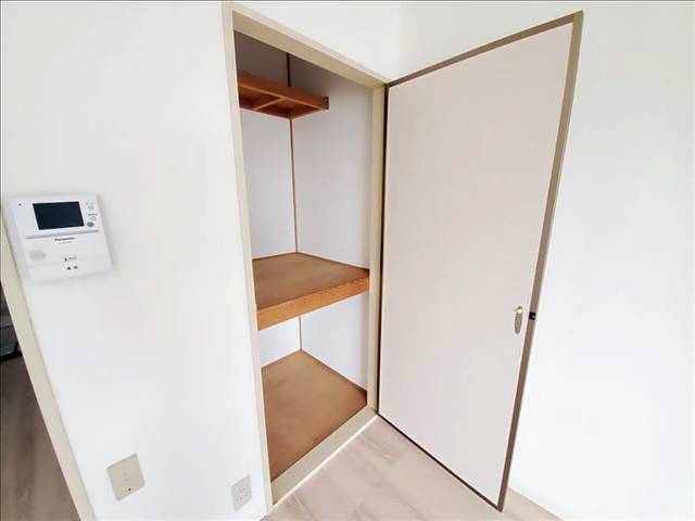 ひかりハイツB棟 収納