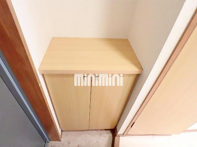 セントラルハイツ川名 玄関