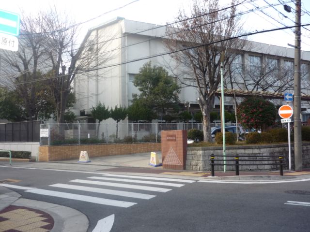 イースタンヒルズ藤が丘駅前 小学校