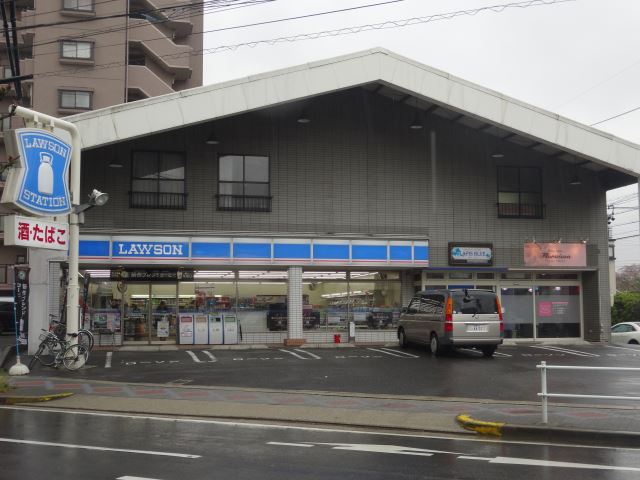 メゾン・ド・エルバージュ コンビニ
