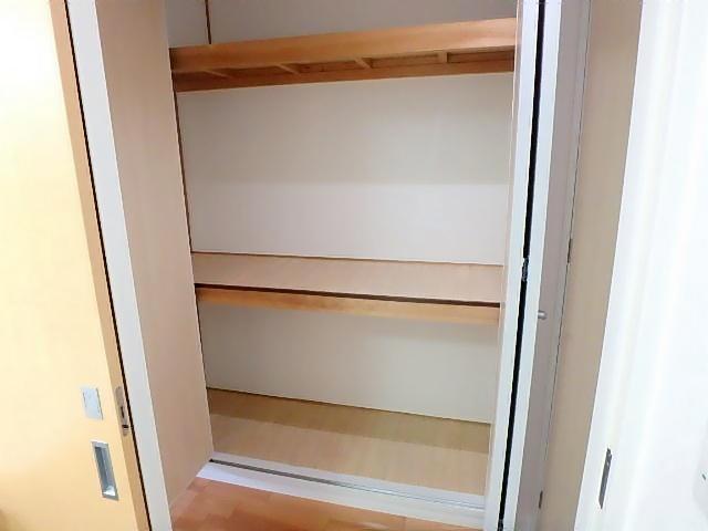 アーバンピア 収納