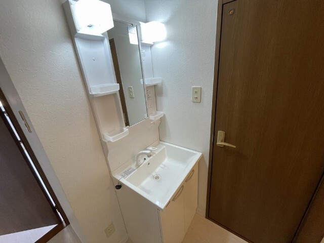 メゾン鹿谷Ⅲ 洗面所