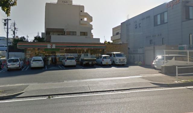 アールズコート一社東 コンビニ