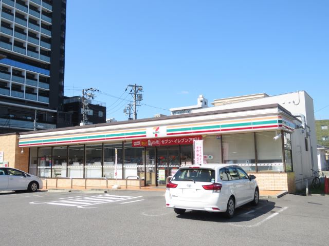 グラヴィティ本山 コンビニ