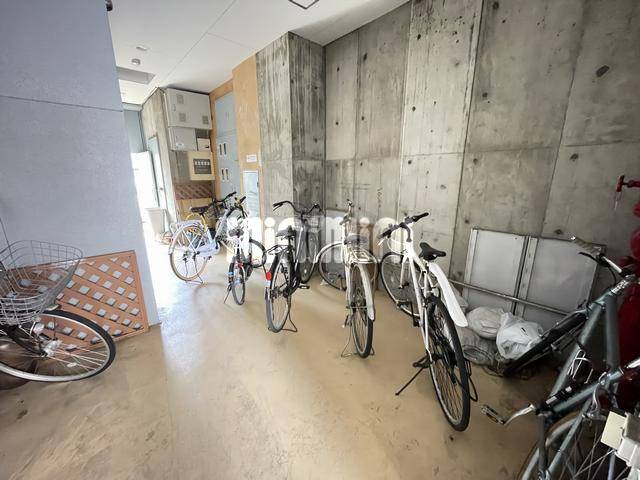 セピア良花園ビル 駐車場