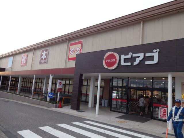 イーストアベニュー ショッピング施設