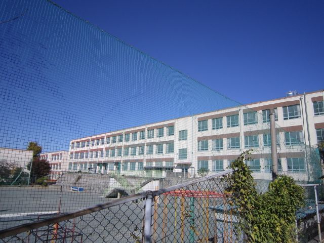 レオン八事　３号館 小学校