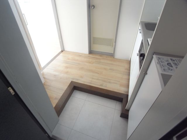 ドミール本山 玄関