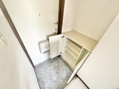 近藤ビル 玄関
