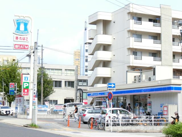 ＰＲＯＸＹ　ＳＱＵＡＲＥ上社 コンビニ