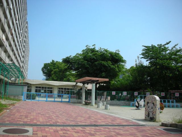 浅井コーポⅢ 幼稚園