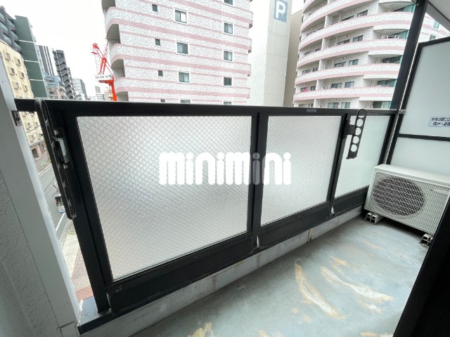 サン・ワイド・ウッズ ベランダ