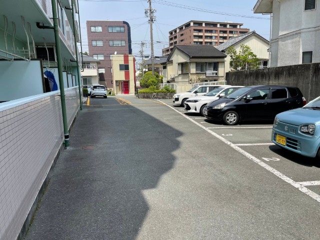 ＡＣＴＲＩＵＭ・Ｋ 駐車場