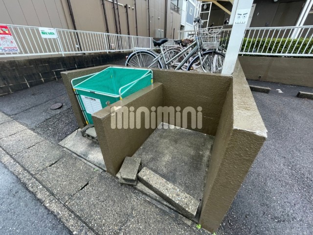 ひかりハイツＡ棟 エントランス