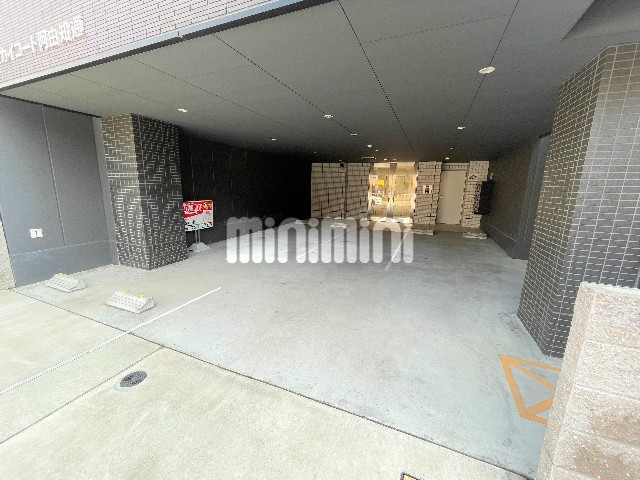 スカイコート阿由知通 エントランス