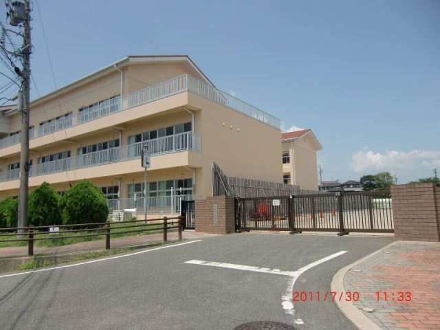 レオパルド 小学校