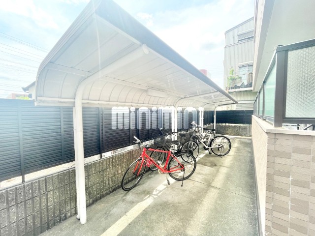 アルスこんどう 駐車場