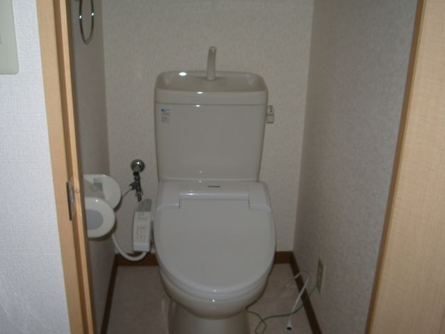 ラフィネ四ツ谷 トイレ
