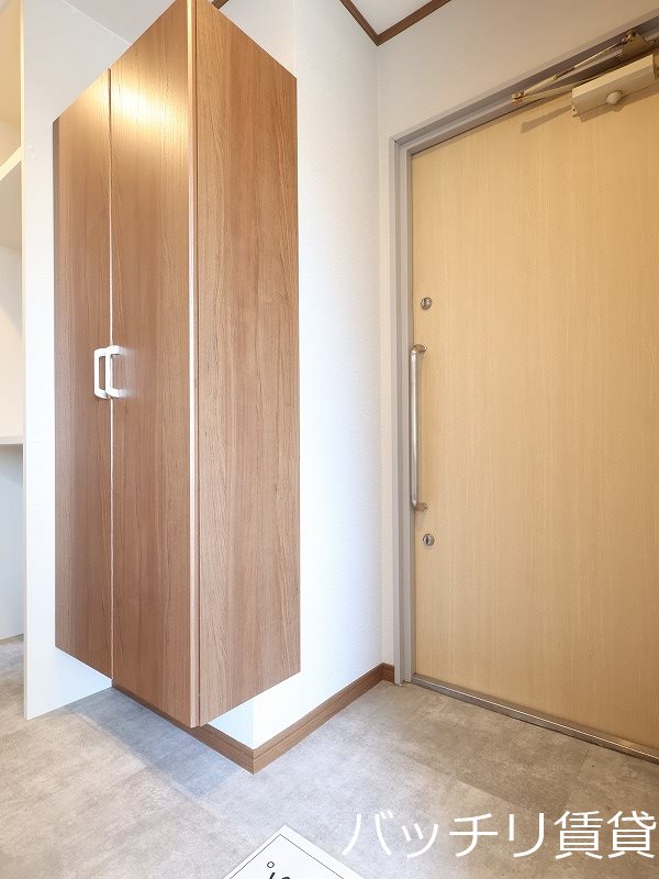 サンシャイン中郷 玄関