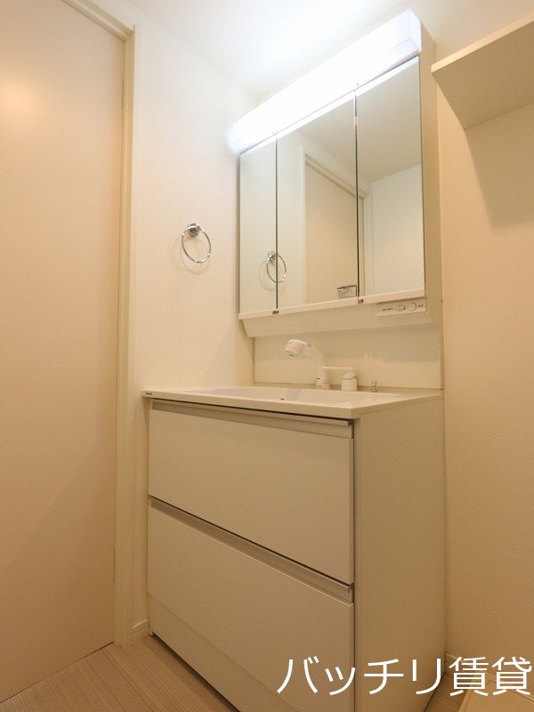 Loft10名駅 洗面所