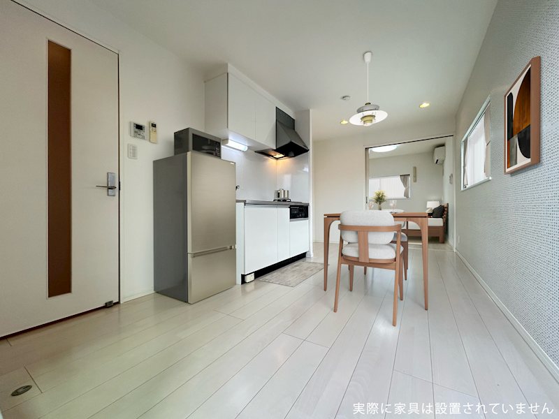 Loft10名駅 リビング