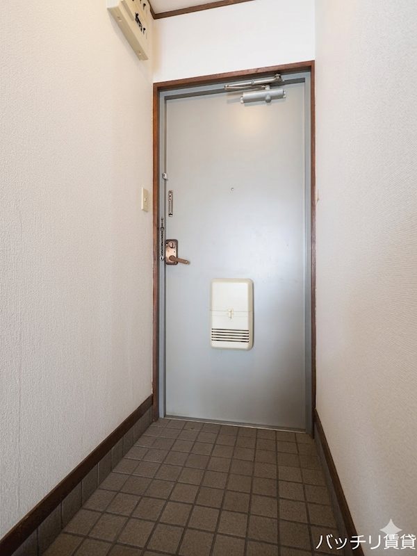サンハイム平和 玄関