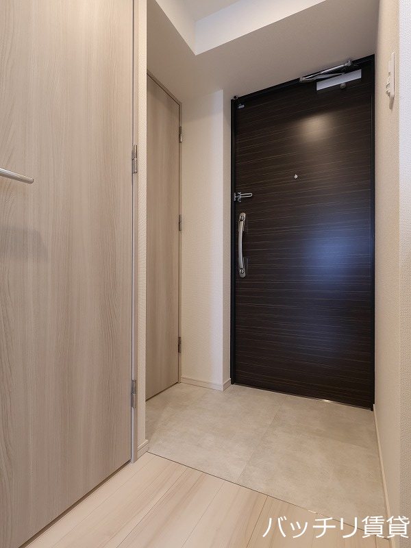 S-RESIDENCE堀田beaute 玄関