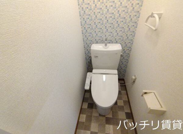 サンハイツ亀の井  トイレ