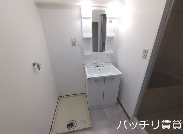 サンハイツ亀の井  洗面所