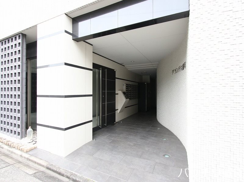 グランデ六番町 エントランス