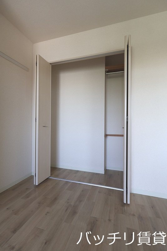 スワローハイム岩塚  収納
