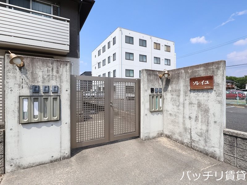 ソレイユ エントランス