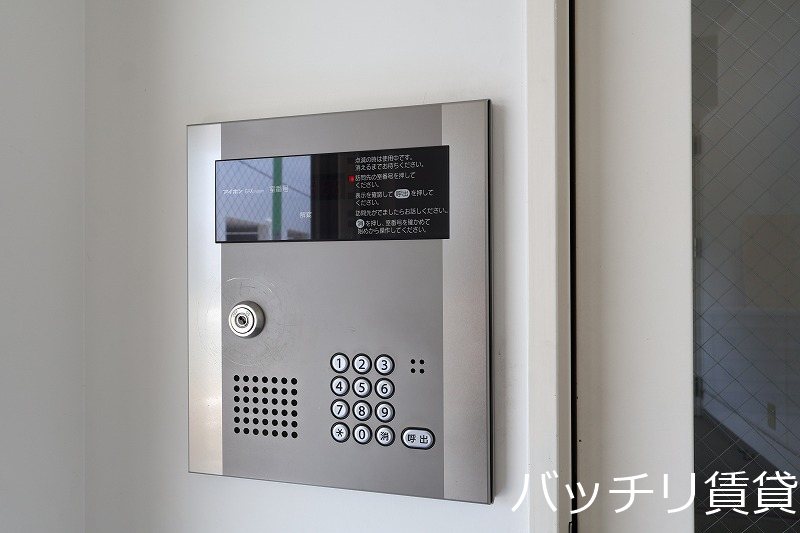愛知県名古屋市東区芳野１丁目 エントランス