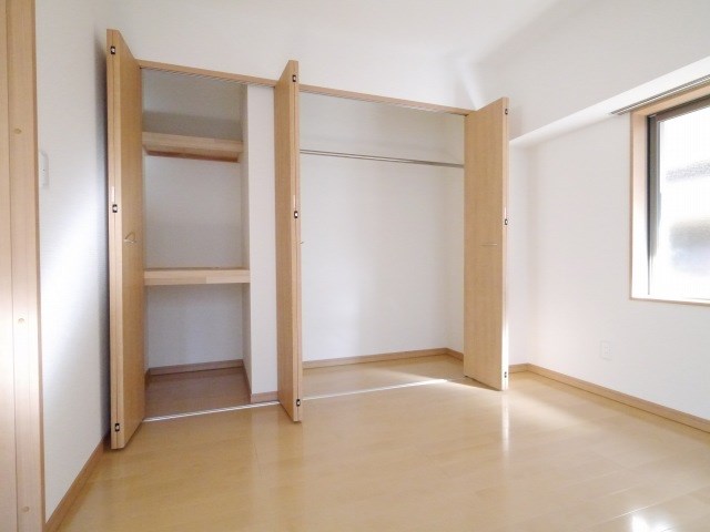 立石6丁目貸戸建 収納