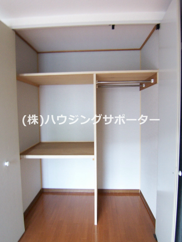 サントゥールＢ 収納