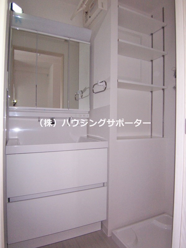 トレジャー西八王子 洗面所