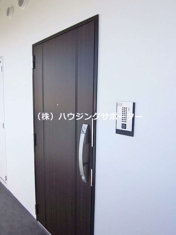 トレジャー西八王子 玄関