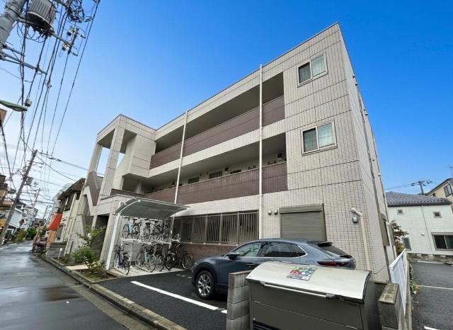 F-BASE East 外観
