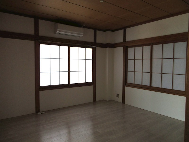 Yビル その他