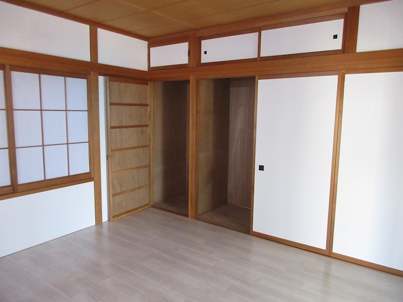 Yビル その他
