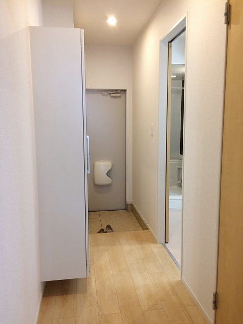 スペラーレカーサ半田 玄関