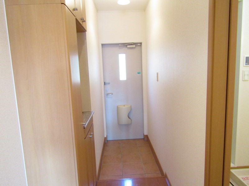 アンハーモニー 玄関