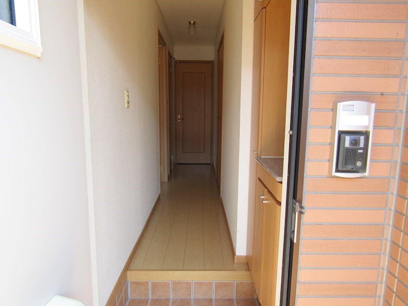 メゾン ラダー 玄関