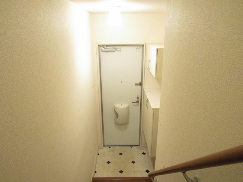 コンフォートA 玄関