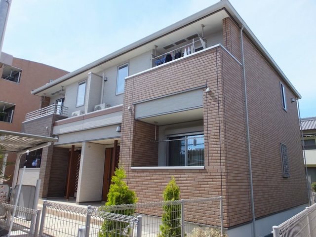 建築中