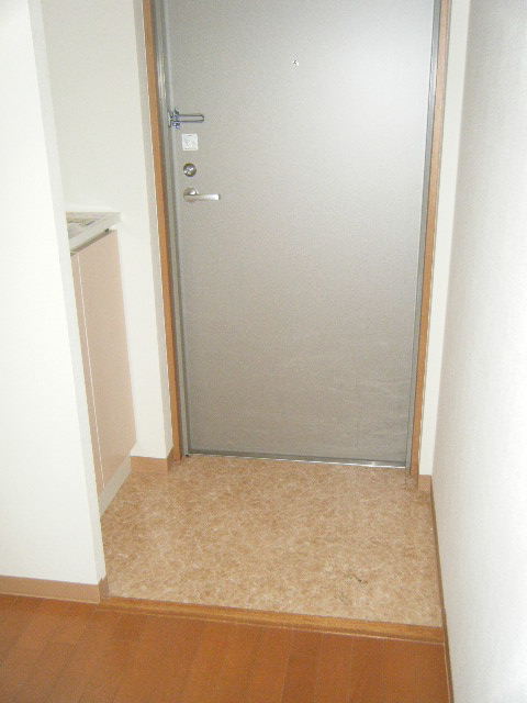 キャッスル常滑 玄関