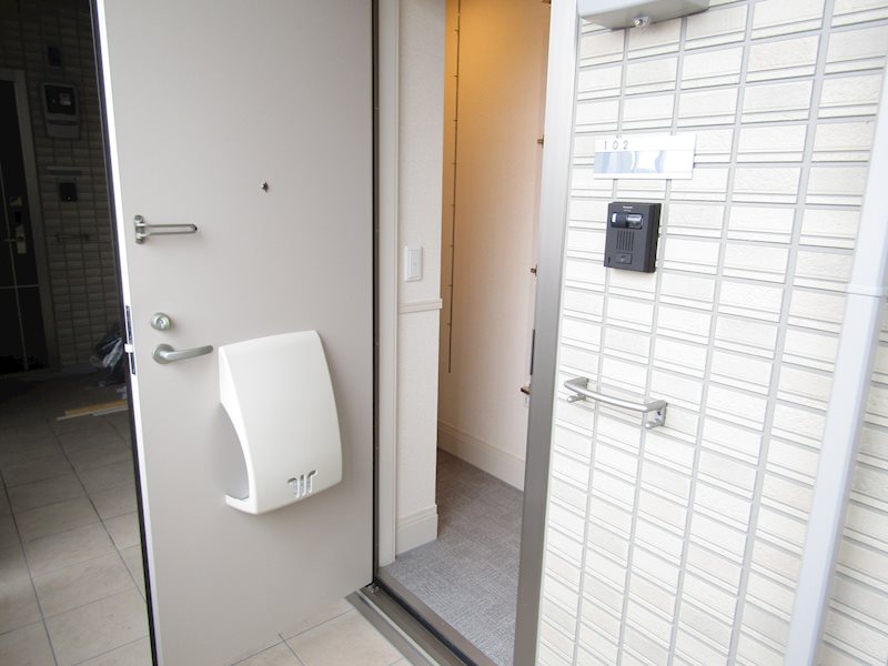 リヴェール飛香台 玄関