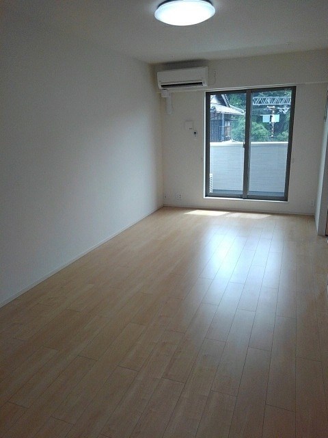 ラ・ルーチェ（八幡） リビング