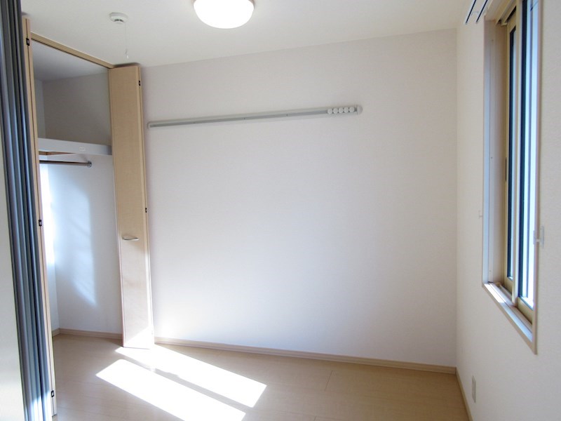 リビングタウンかじま台　C ベッドルーム