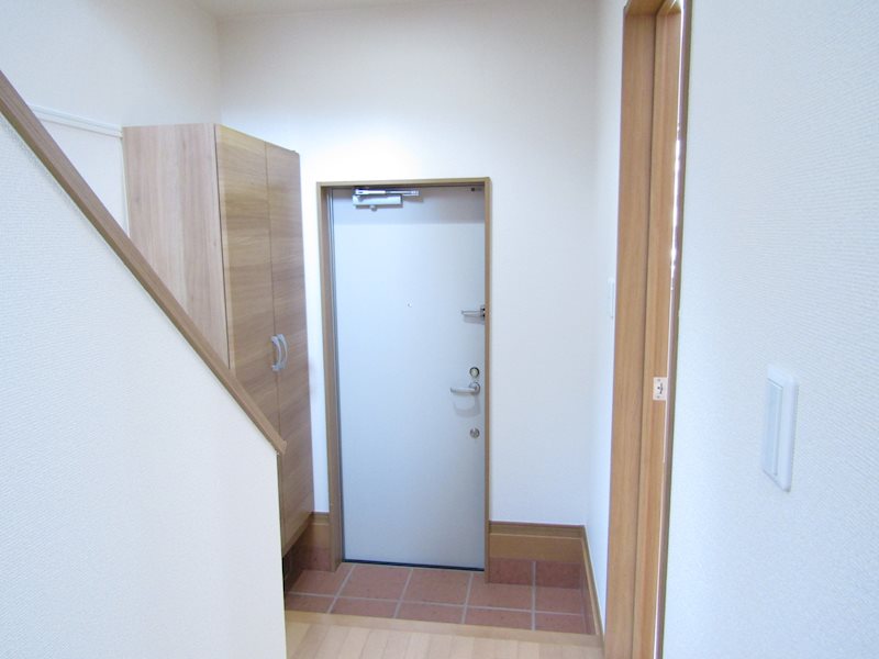 鯉江本町4-135 KODATEXⅠ 玄関